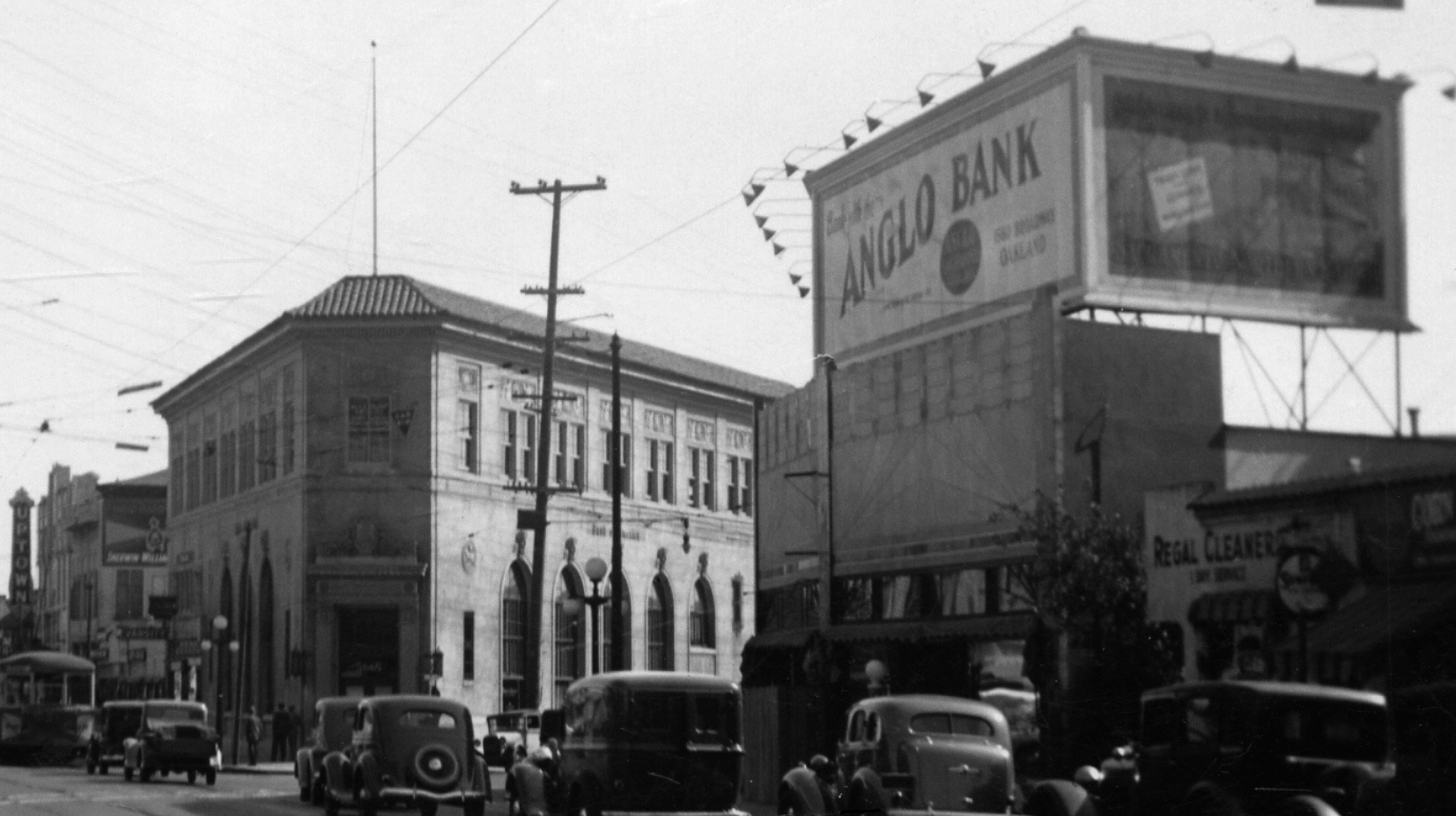 Shafter Avenue Architecture II West Intersection with College East
